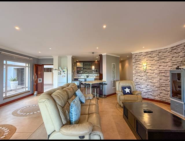 4 BEDROOM APARTMENT FOR SALE IN SIMBITHI ECO ESTATE